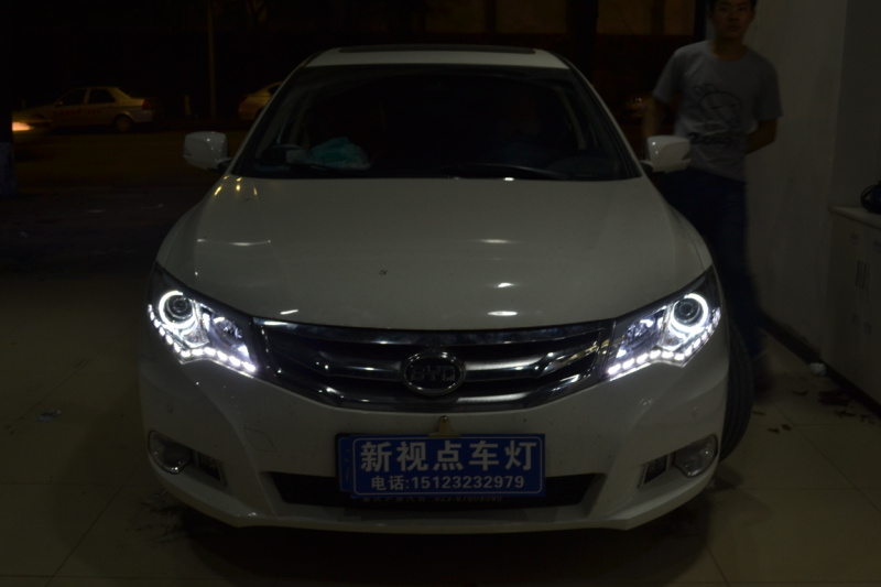 比亞迪思銳車(chē)燈改裝LED日行燈氙氣燈