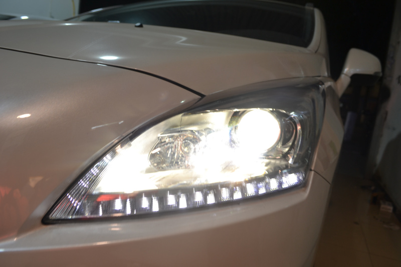 3008車(chē)燈改裝進(jìn)口海拉透鏡歐司朗氙氣燈