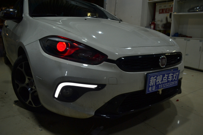 菲亞特致悅車(chē)燈改裝進(jìn)口海拉透鏡天使眼氙氣燈惡魔眼