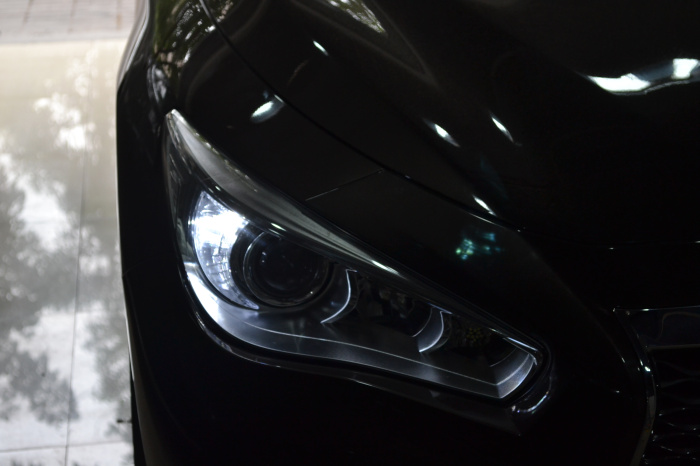英菲尼迪Q50L車(chē)燈改裝海拉透鏡歐司朗氙氣燈