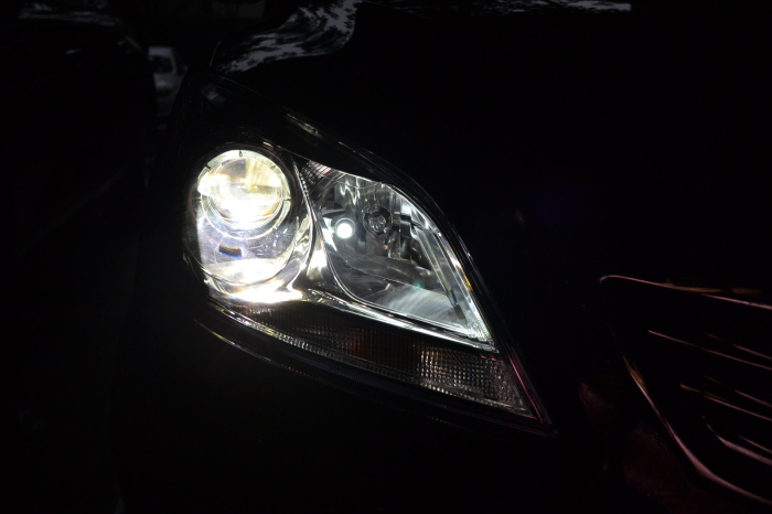睿騁車(chē)燈改裝透鏡氙氣燈