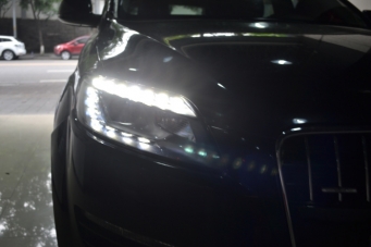 奧迪Q7車(chē)燈改裝升級海拉透鏡老款改新款大燈尾燈LED日行燈