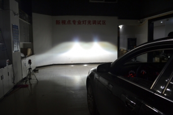 奧迪A6L車(chē)燈改裝海拉5透鏡歐司朗氙氣燈