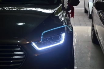 金牛座車(chē)燈改裝大燈總成LED大燈日行燈氙氣燈