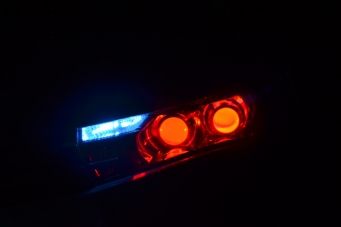豐田卡羅拉車(chē)燈改裝4雙光透鏡歐司朗氙氣燈