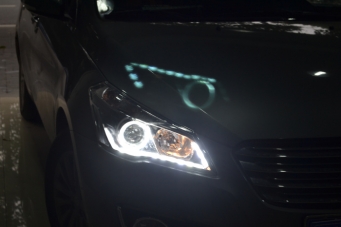 啟悅車(chē)燈改裝透鏡氙氣燈