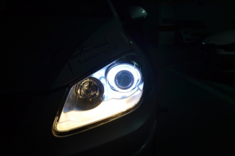 奇瑞A3車(chē)燈改裝透鏡氙氣燈