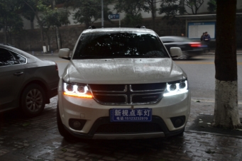 道奇酷威氙氣大燈酷威高配大燈總成