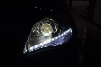 雙龍柯蘭多車(chē)燈改裝大燈總成LED日行燈