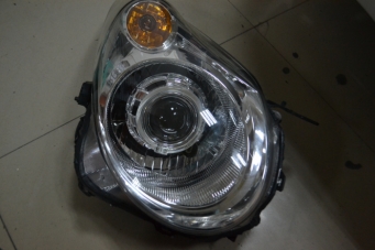 長(cháng)安奧拓車(chē)燈改裝海拉透鏡歐司朗氙氣燈