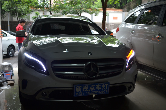 車(chē)燈改裝店